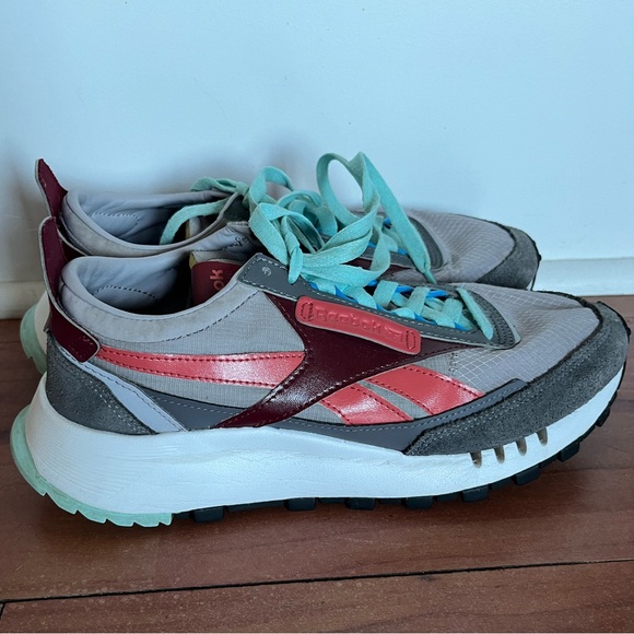 REEBOK CLASSIC LEGACY GREY SHARK SNEAKERS - Picture 2 of 16